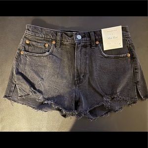 Abercrombie & Fitch Mid Rise jean shorts, size 27/4. NEW WITH TAGS!